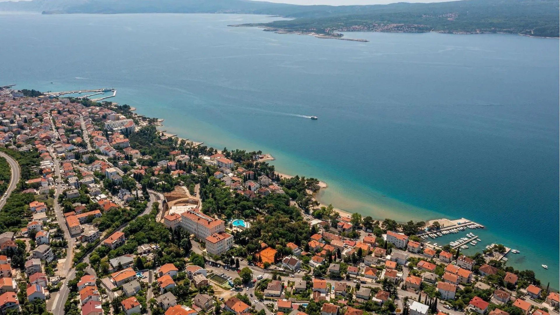 3 Bedroom Beautiful Apartment In Crikvenica