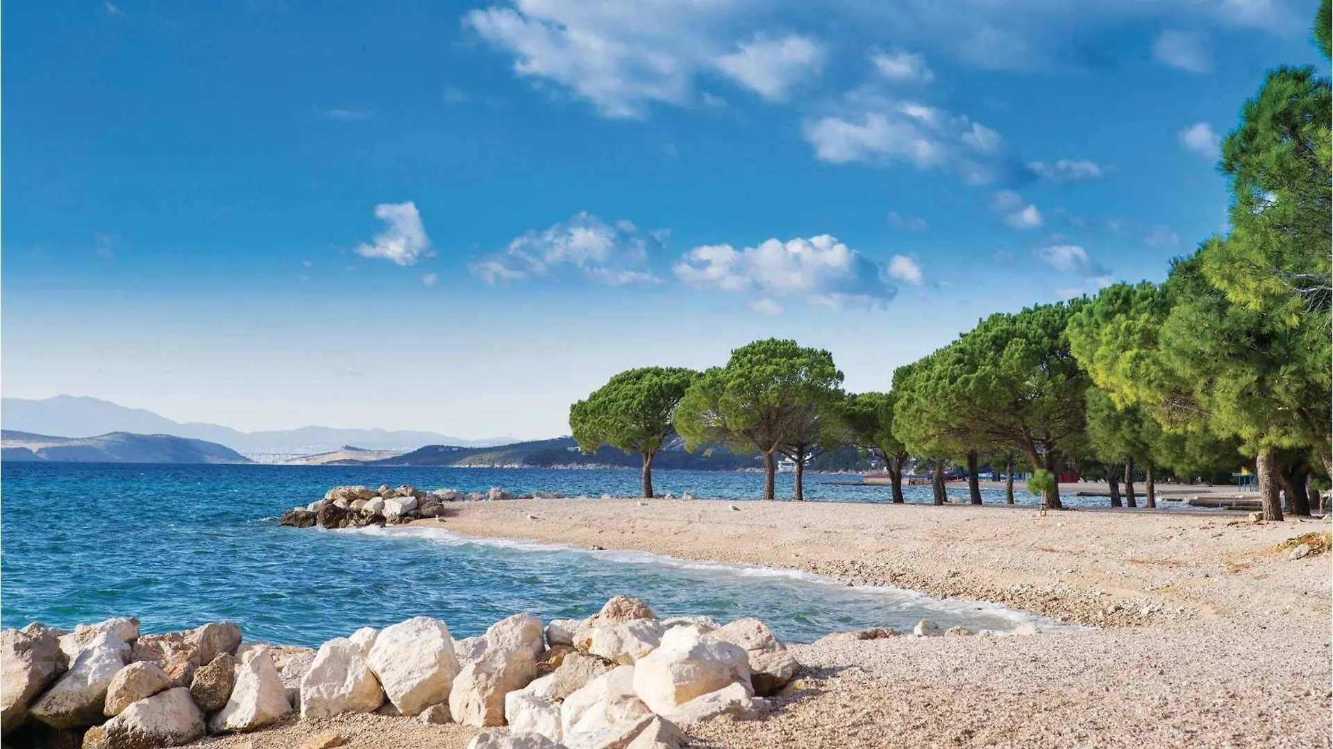 3 Bedroom Beautiful Apartment In Crikvenica