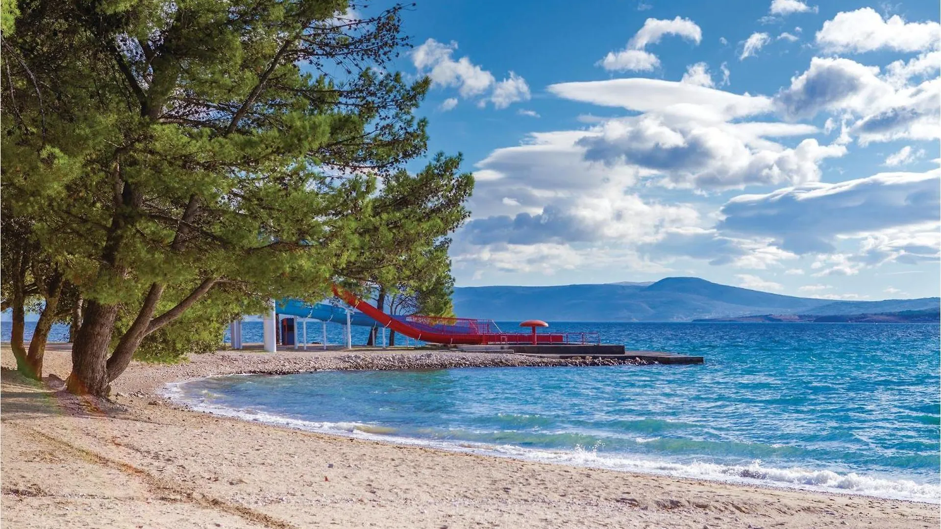 3 Bedroom Beautiful Apartment In Crikvenica