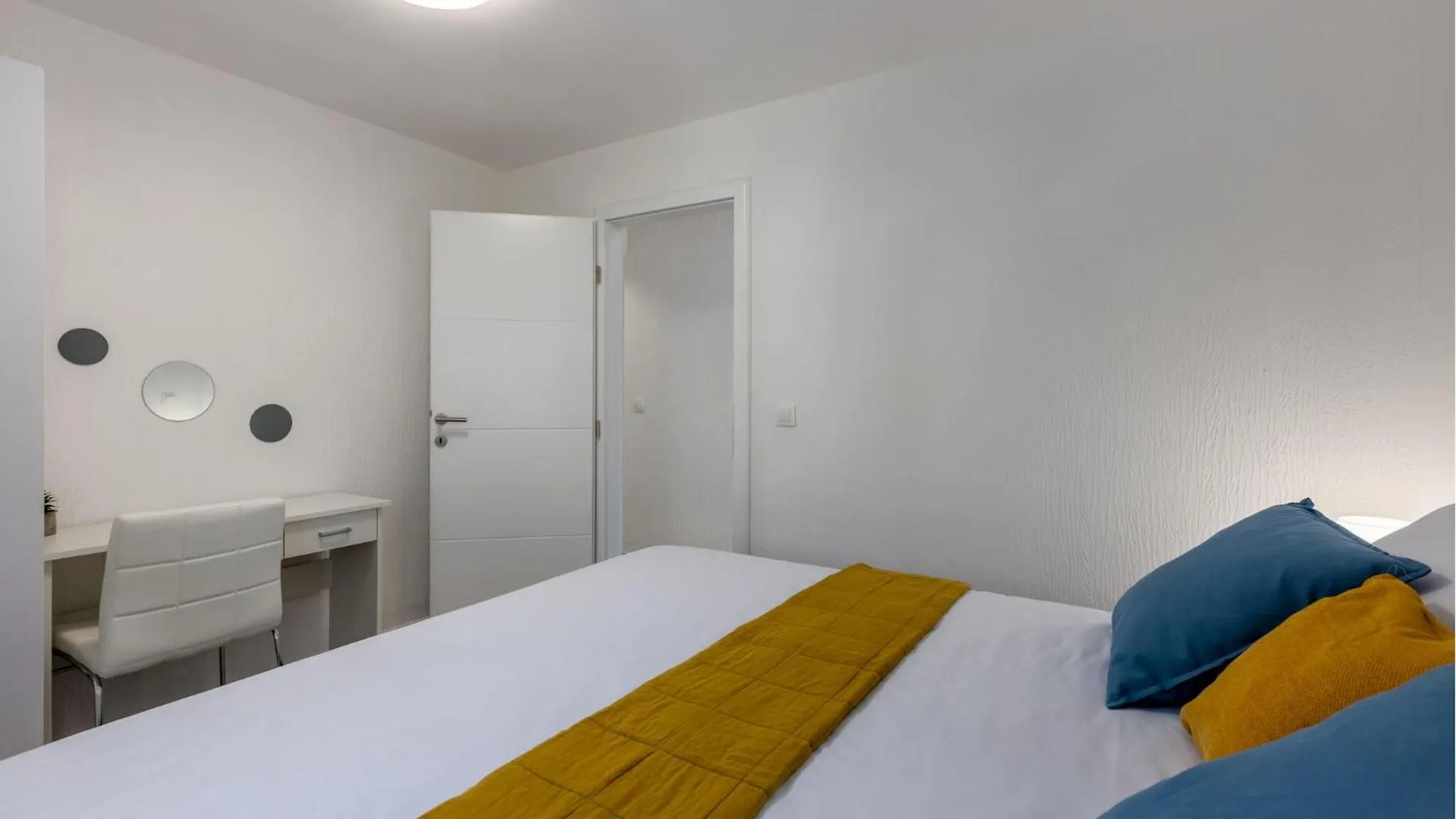 3 Bedroom Beautiful Apartment In Crikvenica